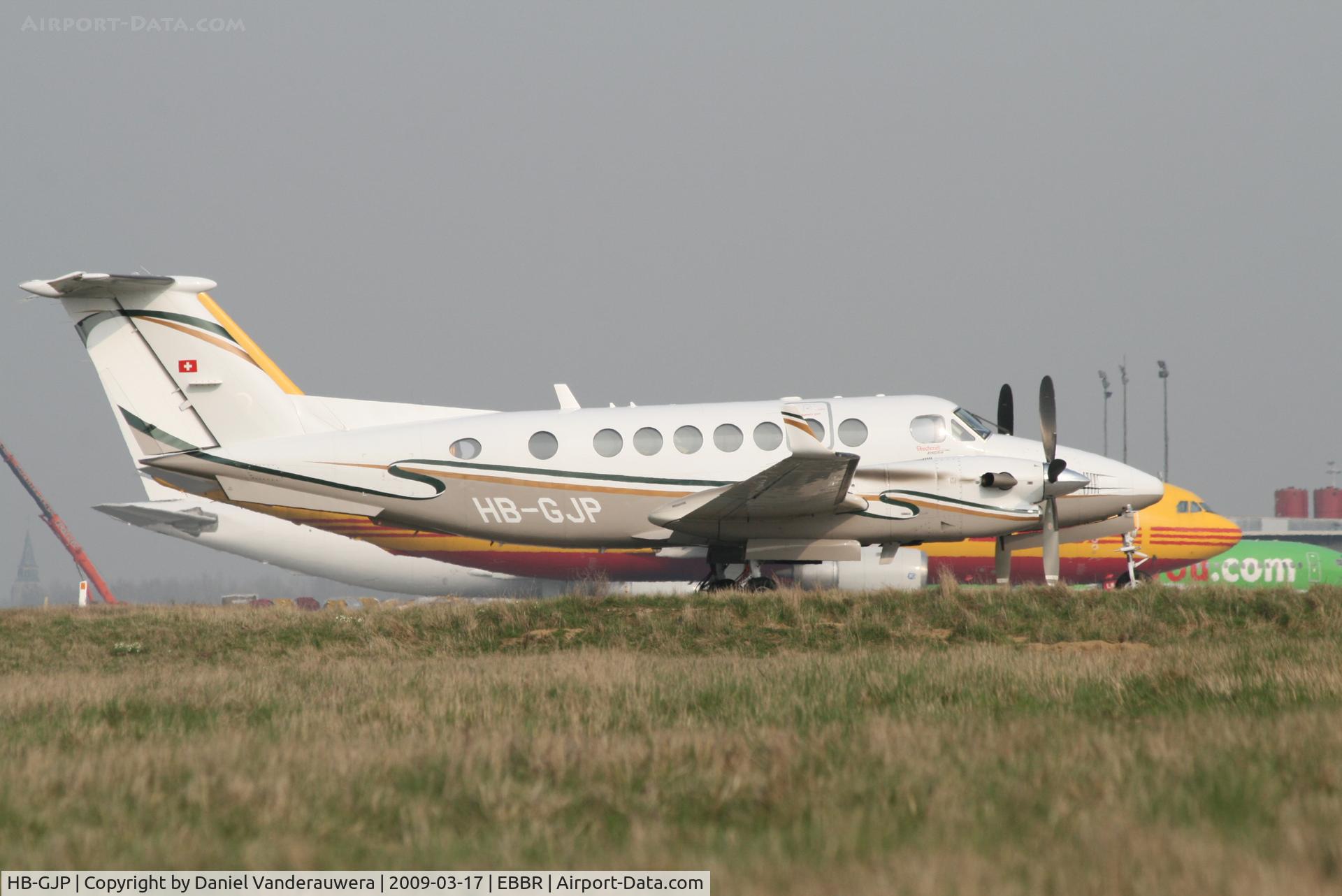 HB-GJP, 2006 Raytheon King Air 350 (B300) C/N FL-477, parked on General Aviation apron (Abelag)