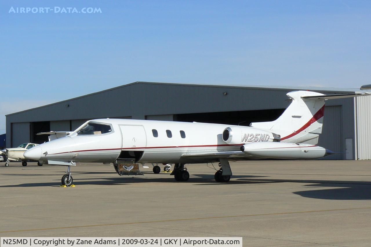 N25MD, 1970 Gates Learjet 25 C/N 25-054, At Arlington Municipal