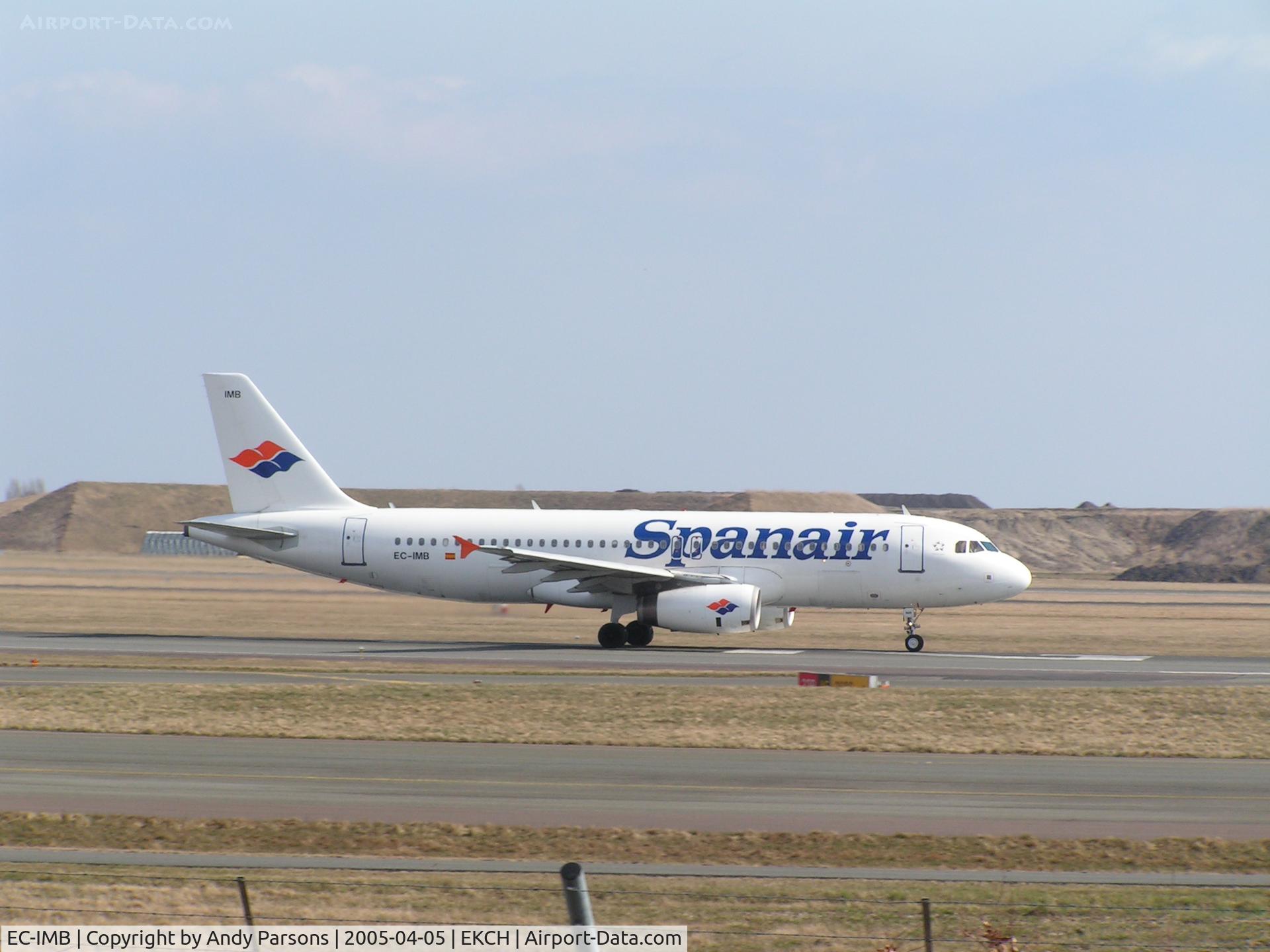 EC-IMB, 2003 Airbus A320-232 C/N 1933, Taking off from Copenhagen