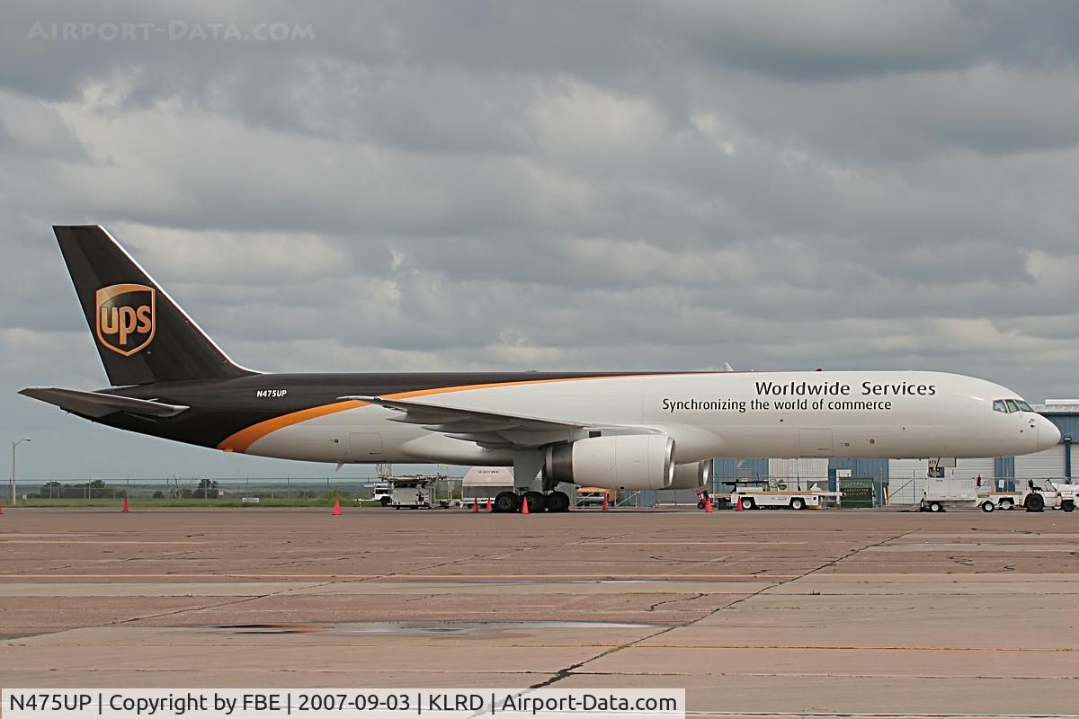 N475UP, 1999 Boeing 757-24APF C/N 28845, resting at Laredo IAP