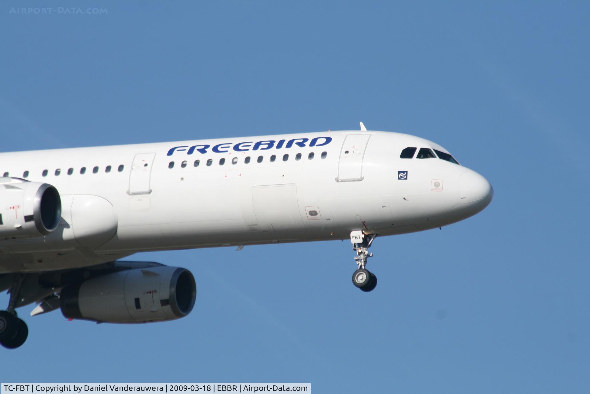 TC-FBT, 1998 Airbus A321-131 C/N 855, arrival of flight FHY577 to rwy 02