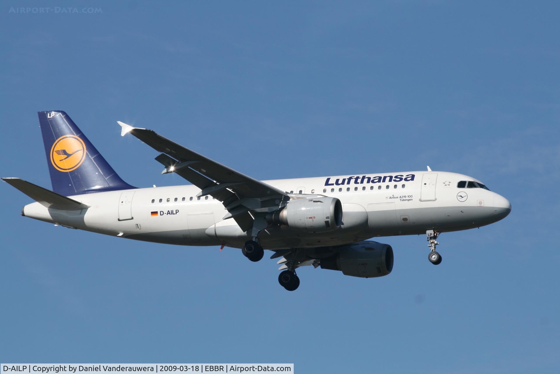 D-AILP, 1997 Airbus A319-114 C/N 717, arrival of flight LH4572 to rwy 02
