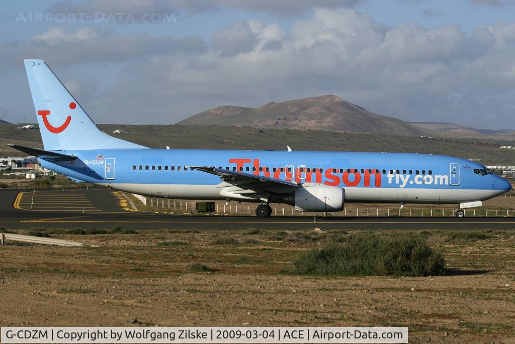 G-CDZM, 2000 Boeing 737-804 C/N 30466, visitor