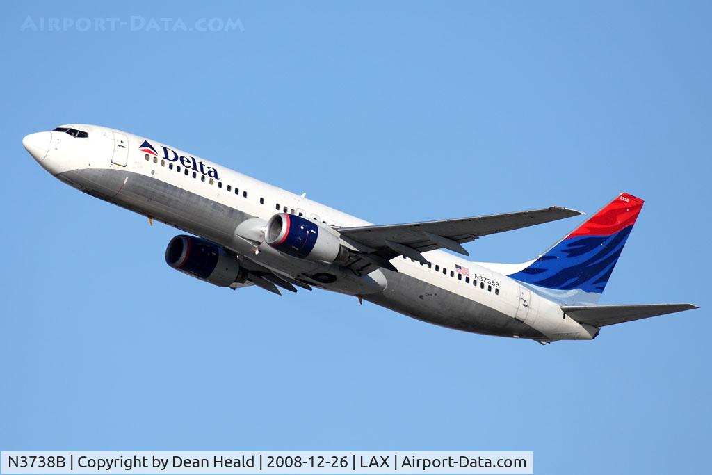 N3738B, 2000 Boeing 737-832 C/N 30382, Delta Airlines N3738B (FLT DAL1166) climbing out from RWY 25R enroute to Salt Lake City Int'l (KSLC).