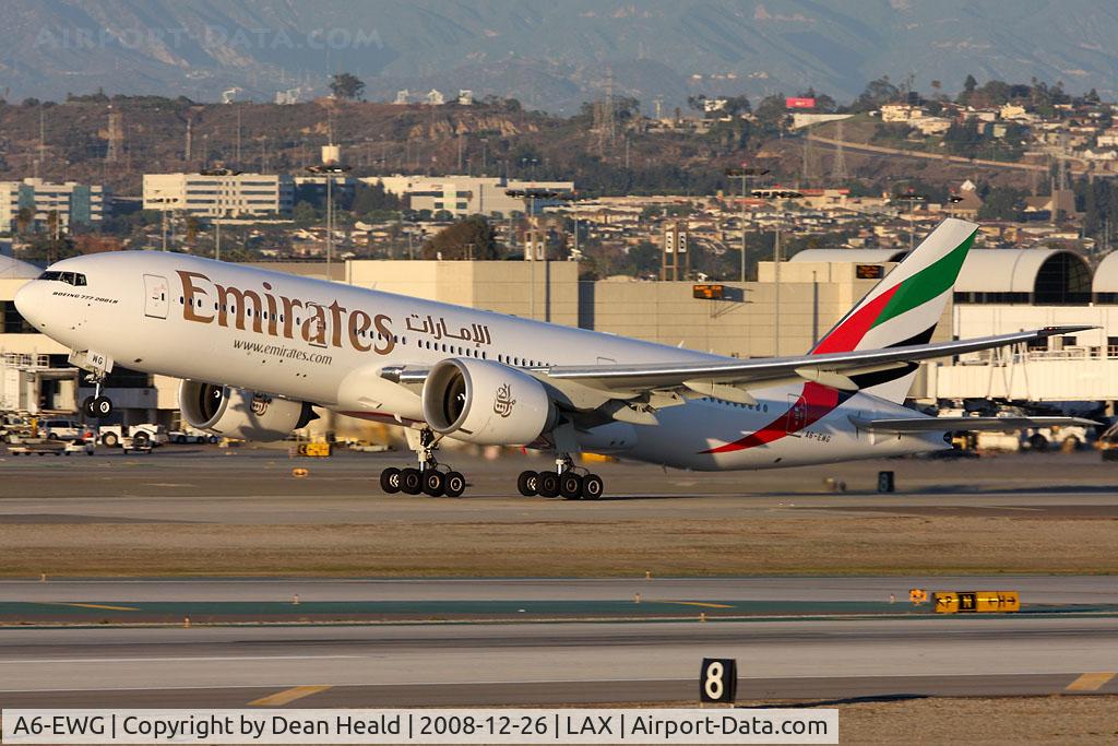 A6-EWG, 2008 Boeing 777-21H/LR C/N 35578, Emirates A6-EWG (FLT UAE216) departing RWY 25R enroute to Dubai Int'l (OMDB).