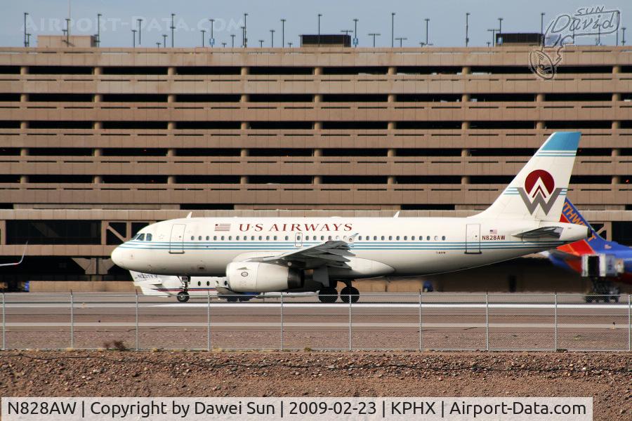 N828AW, 2001 Airbus A319-132 C/N 1552, PHX