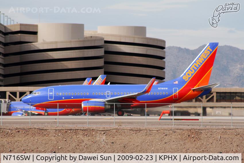 N716SW, 1998 Boeing 737-7H4 C/N 27850, Shot @ PHX 44th