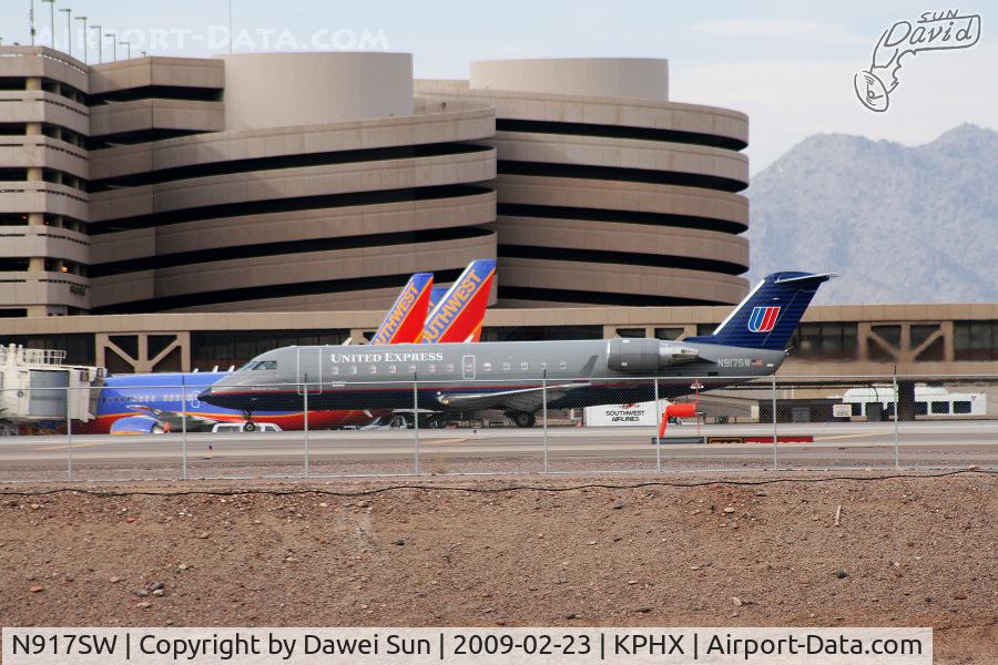 N917SW, 2002 Canadair CRJ-200LR (CL-600-2B19) C/N 7641, PHX
