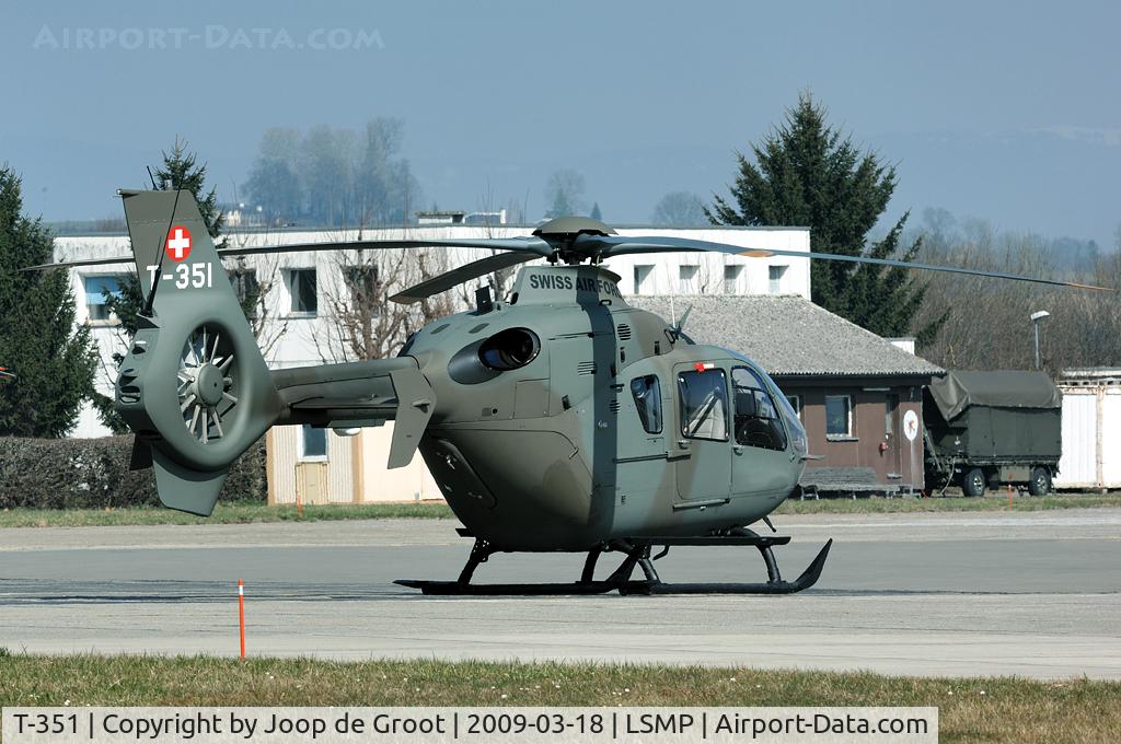T-351, Eurocopter EC-635VIP C/N 0676, The Swiss EC635VIP is basicly a cicilian EC135. The leather seats as seen in the back are quit different from the standard seats of the transport EC 635s.