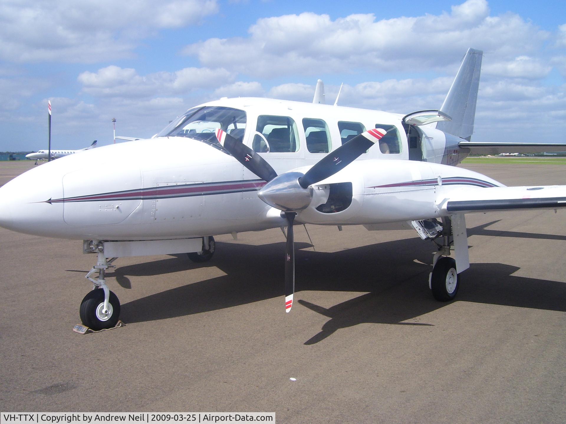 VH-TTX, 1980 Piper PA-31-350 Chieftain C/N 31-8152034, On the ground at Bankstown
