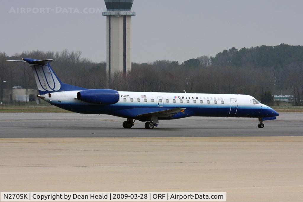 N270SK, 2000 Embraer ERJ-145LR (EMB-145LR) C/N 145304, United Express (Chautauqua Airlines) N270SK (FLT CHQ7797) taxiing to the gate after arrival from Washington Dulles Int'l (KIAD).