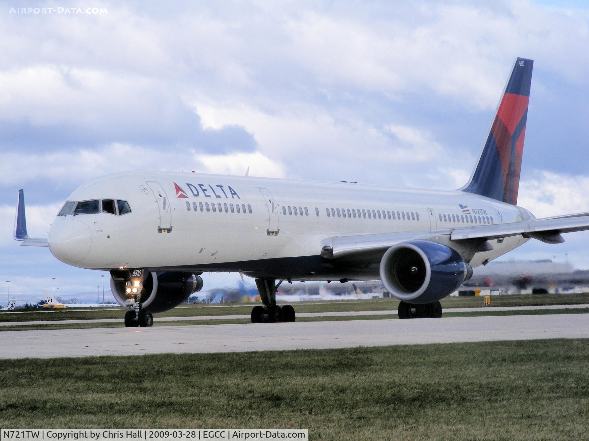 N721TW, 1999 Boeing 757-231 C/N 29954, Delta