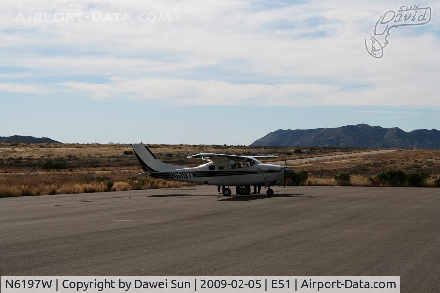 N6197W, 1981 Cessna P210N Pressurised Centurion C/N P21000728, Bagdad