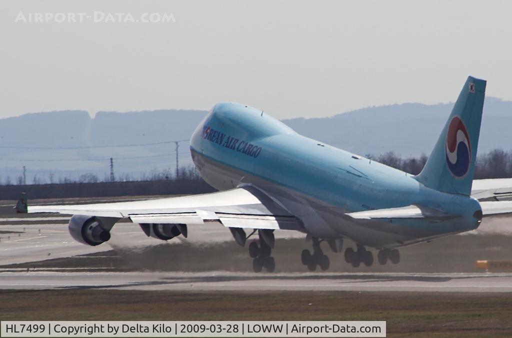 HL7499, 2004 Boeing 747-4B5F/SCD C/N 33517, Koean Air Cargo