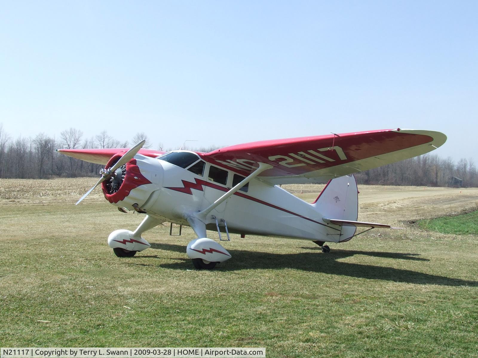N21117, 1939 Stinson SR-9C Reliant C/N 5371, Parked at Home.