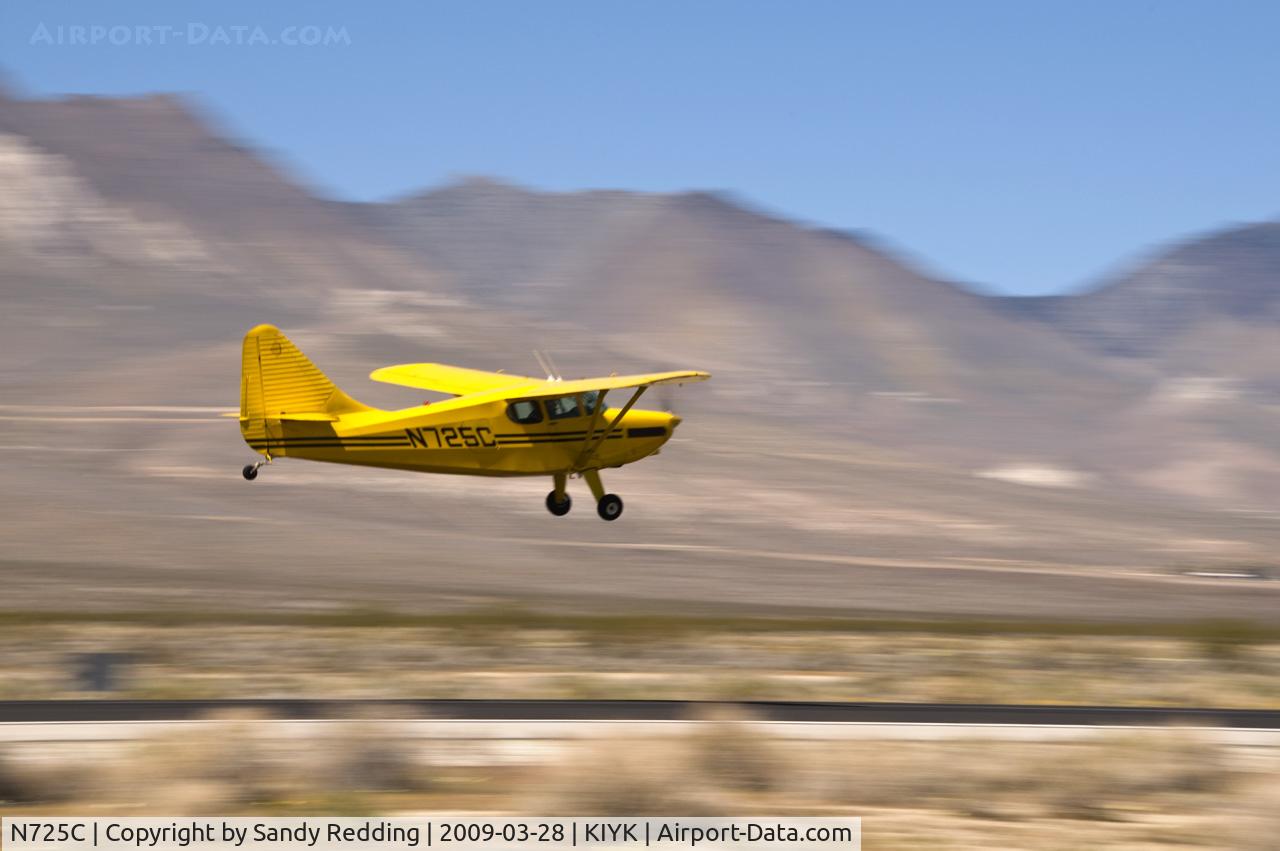 N725C, 1947 Stinson 108-3 Voyager C/N 108-3725, 1947 Stinson doing touch and goes.