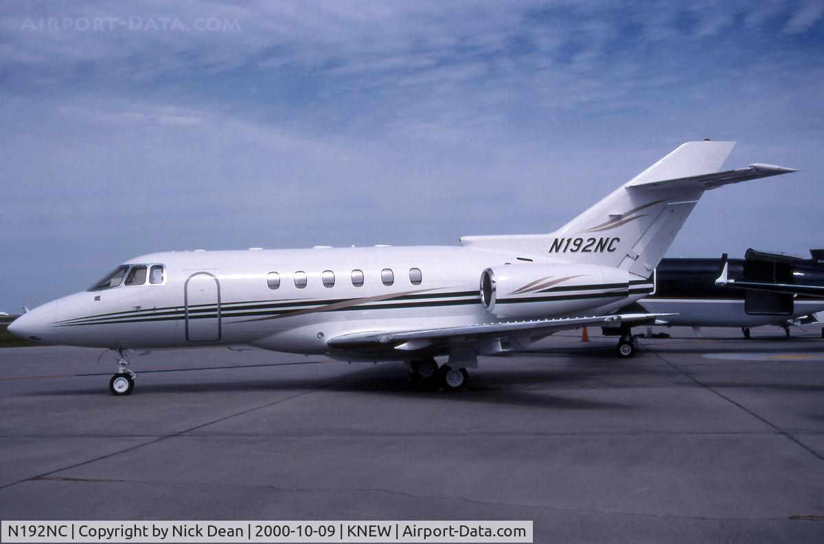 N192NC, 2000 Raytheon Hawker 800XP C/N 258476, KNEW