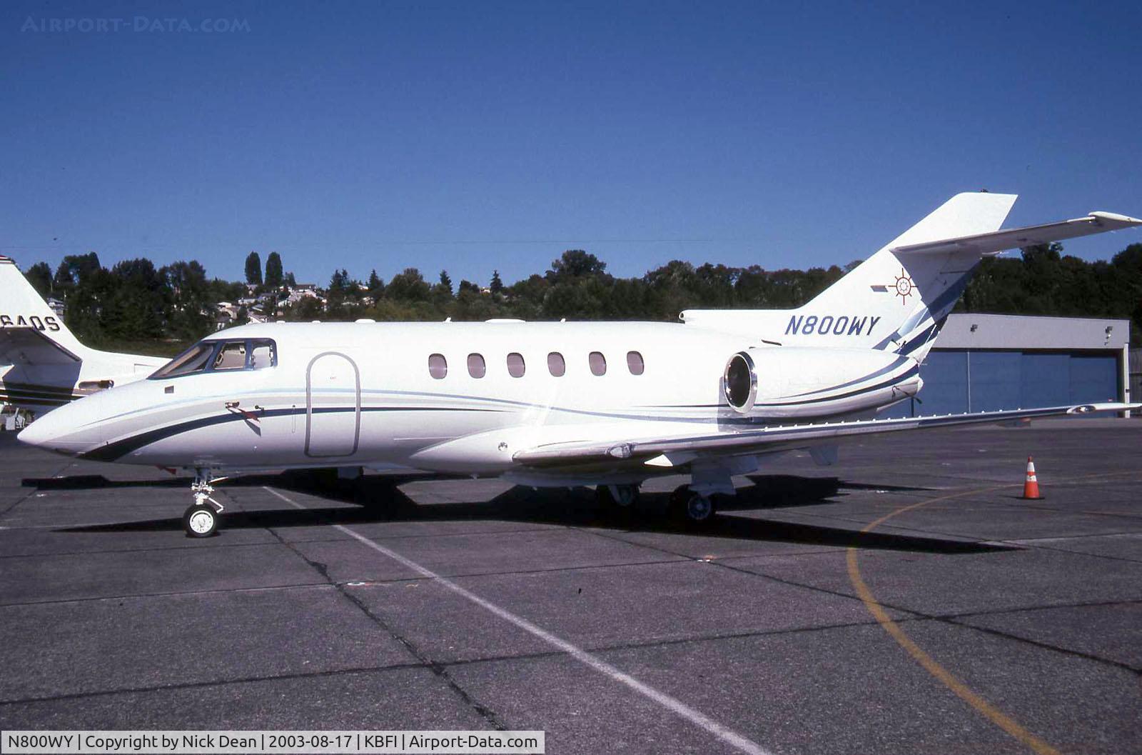 N800WY, 2001 Raytheon Hawker 800XP C/N 258556, KBFI