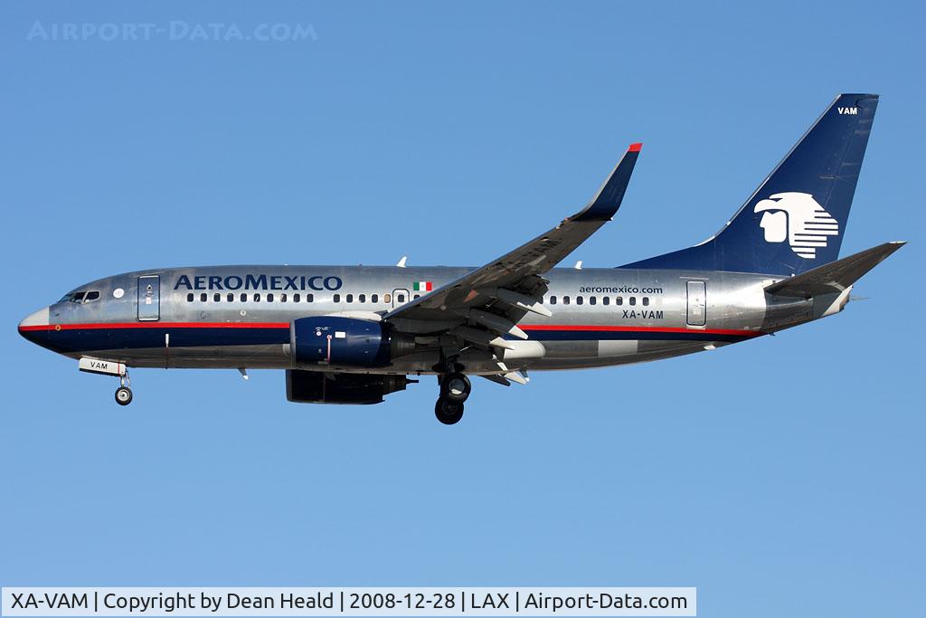XA-VAM, 2005 Boeing 737-752 C/N 34295, Aeroméxico XA-VAM (FLT AMX460) from Guadalajara Don Miguel Hidalgo Y Costilla Int'l (MMGL) on short final to RWY 24R.