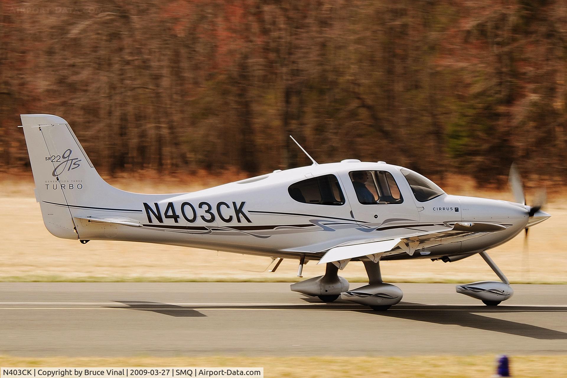 N403CK, 2009 Cirrus SR22 GTS Turbo C/N 3403, Cirrus lands at Somerset