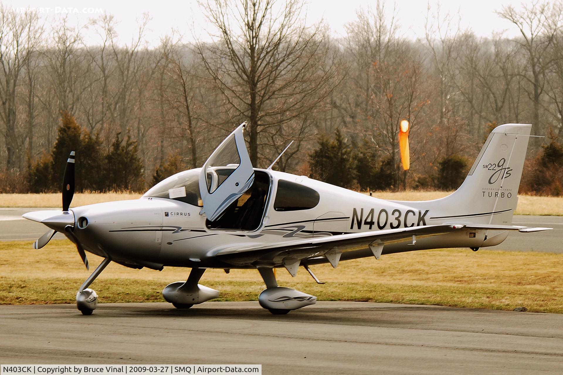 N403CK, 2009 Cirrus SR22 GTS Turbo C/N 3403, Cirrus parked in the transient area at Somerset