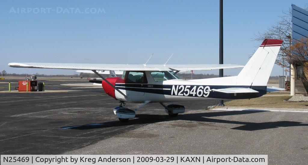 N25469, 1977 Cessna 152 C/N 15280675, 1977 Cessna 152