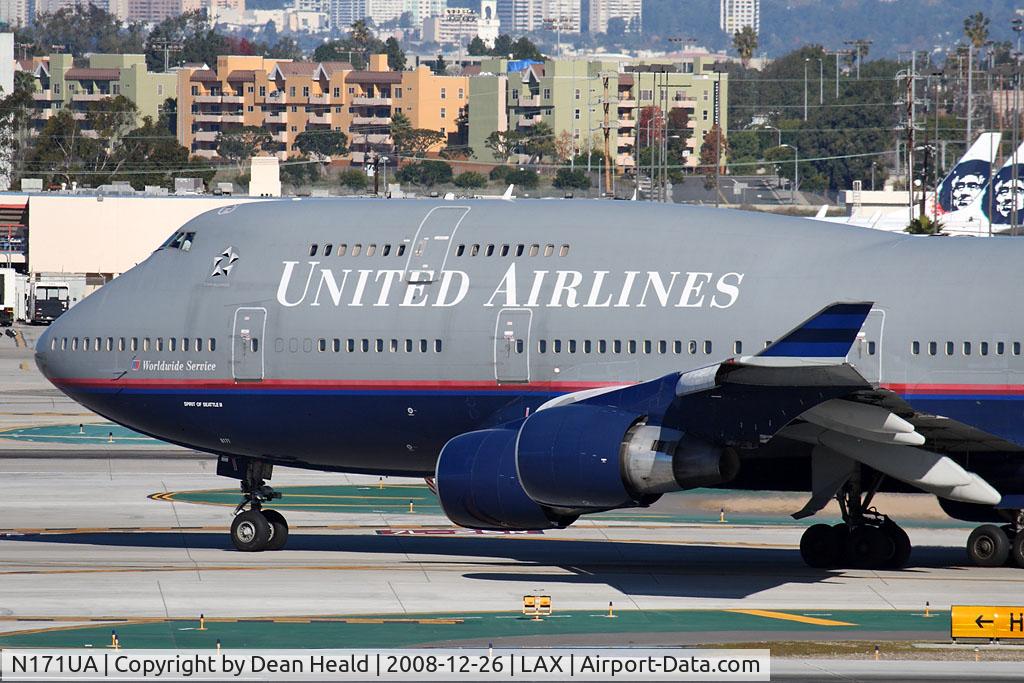 N171UA, 1989 Boeing 747-422 C/N 24322, United Airlines N171UA 'Spirit of Seattle II' holding short of RWY 25R after arrival on RWY 25L.