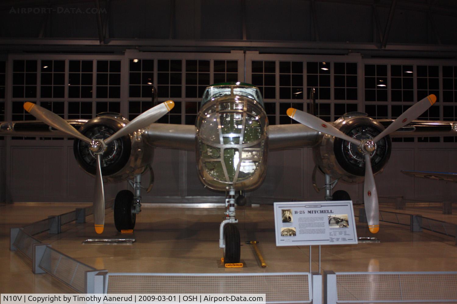 N10V, 1943 North American B-25H Mitchell C/N 98-21433, EAA AirVenture Museum