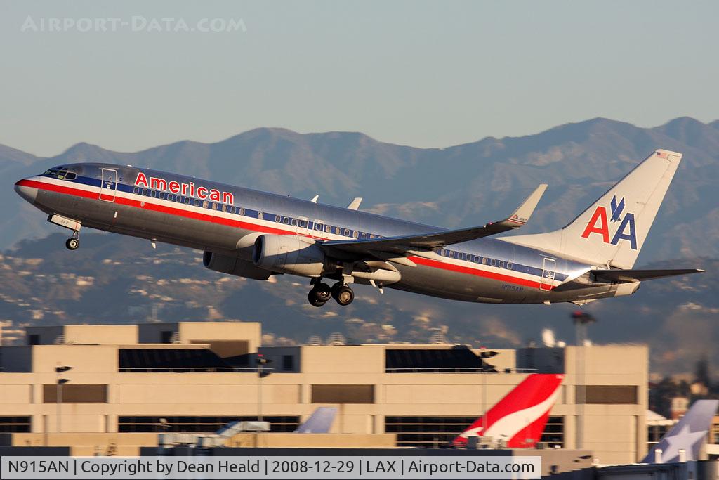 N915AN, 1999 Boeing 737-823 C/N 29516, American Airlines N915AN (FLT AAL2430) climbing out from RWY 25R enroute to Dallas/Fort Worth Int'l (KDFW).