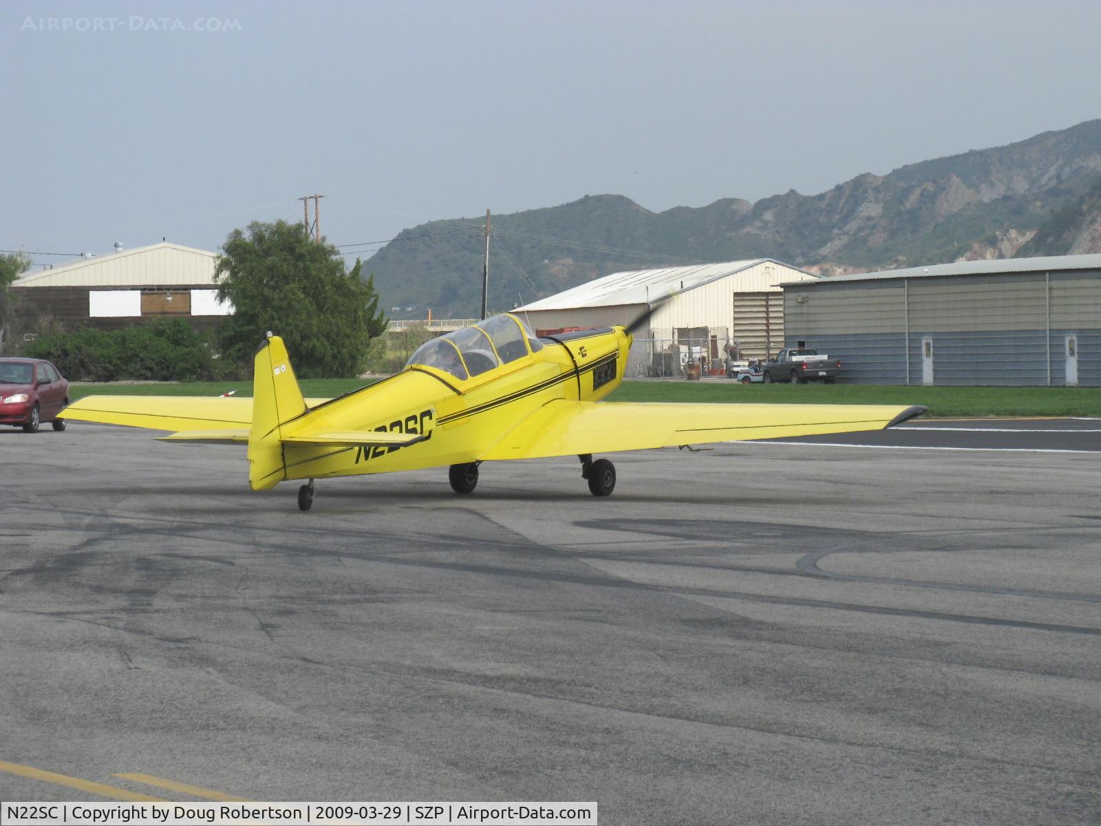 N22SC, 1970 Zlin Z-526F Trener Master C/N 1148, 1970 Moravan Zlin Z526F TRENER MASTER (late production), Avia M-137A 180 Hp, CS prop, taxi turn to Rwy 22