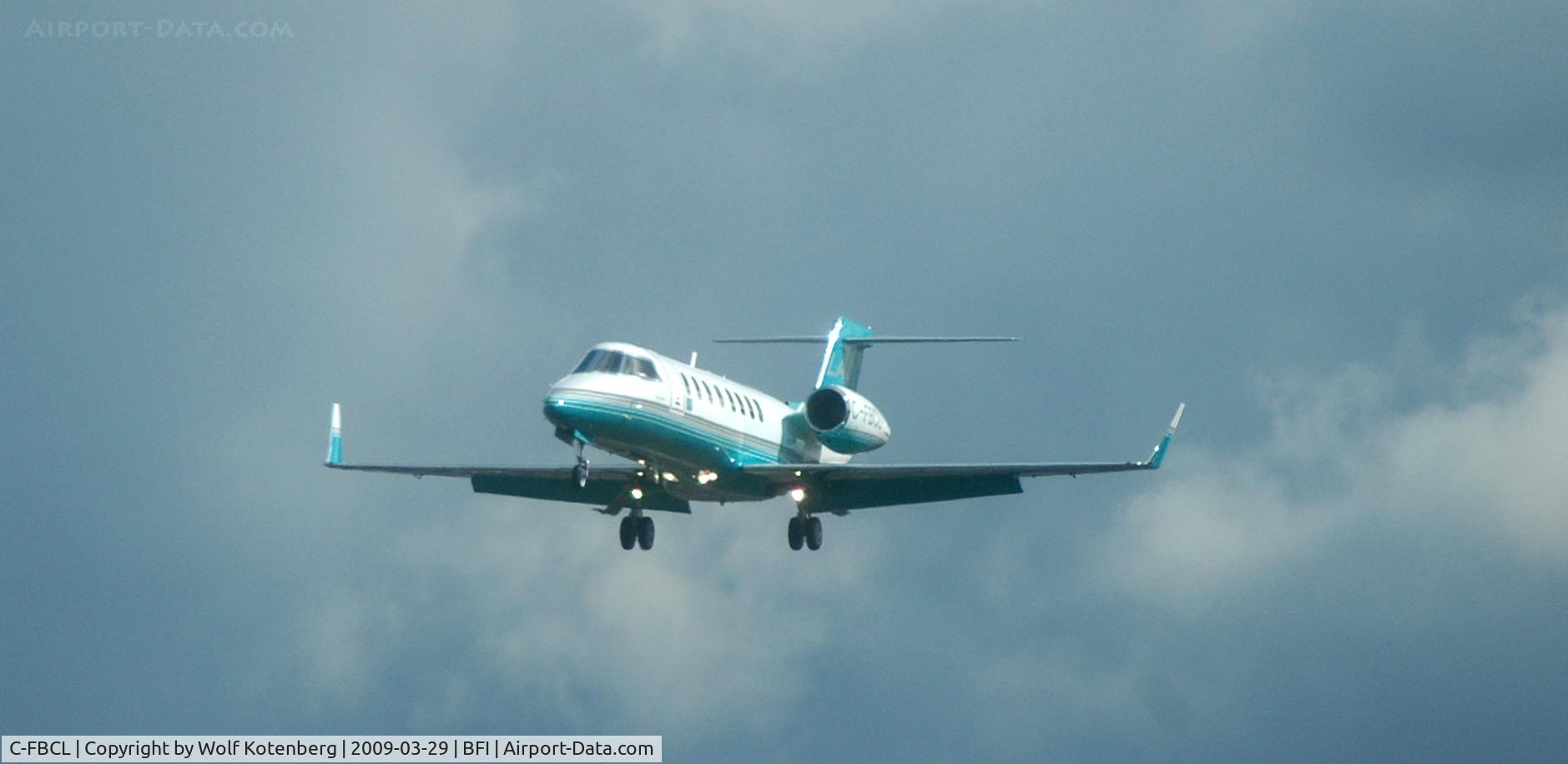 C-FBCL, 2005 Learjet 45 C/N 288, final, BOEING field in Seattle