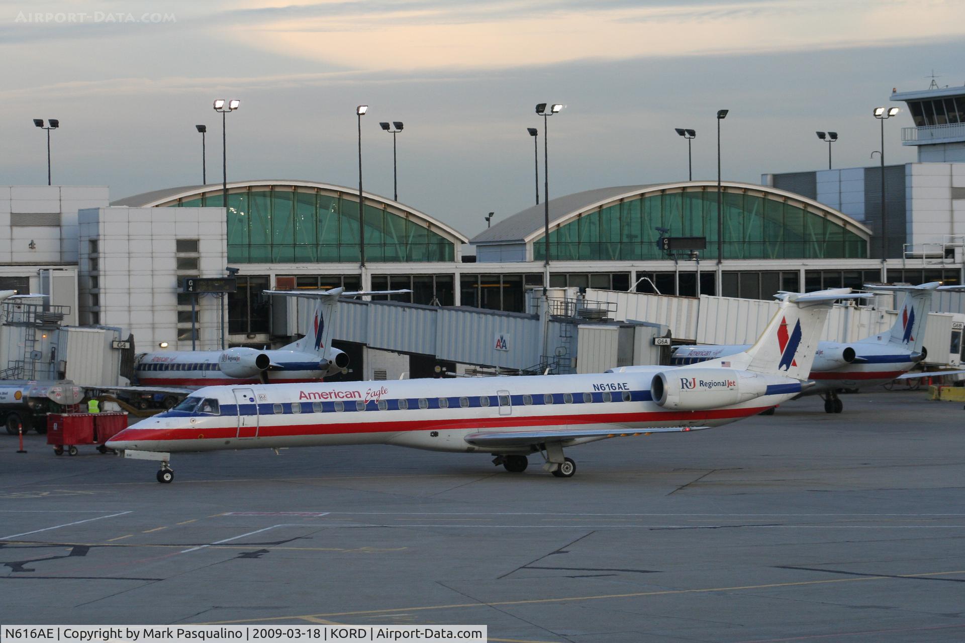 N616AE, 1998 Embraer ERJ-145LR (EMB-145LR) C/N 145092, EMB-145LR
