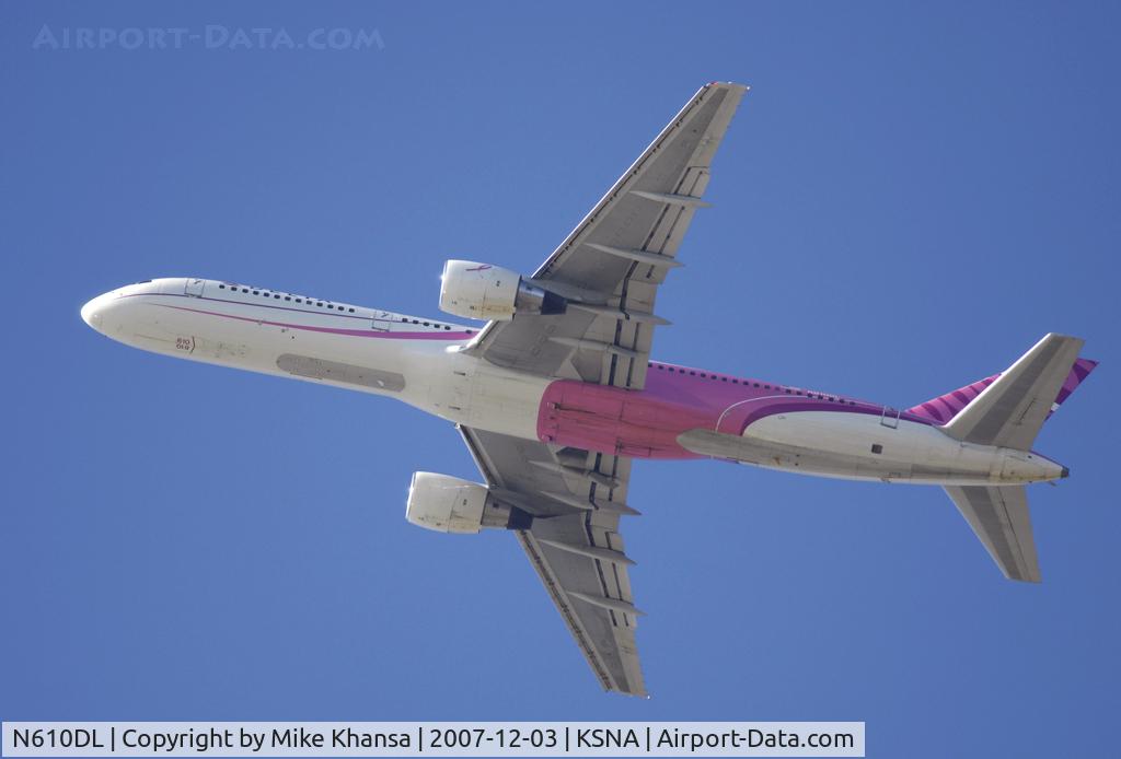 N610DL, 1985 Boeing 757-232 C/N 22817, Delta's Pepto-Bismol taking off & looking pretty