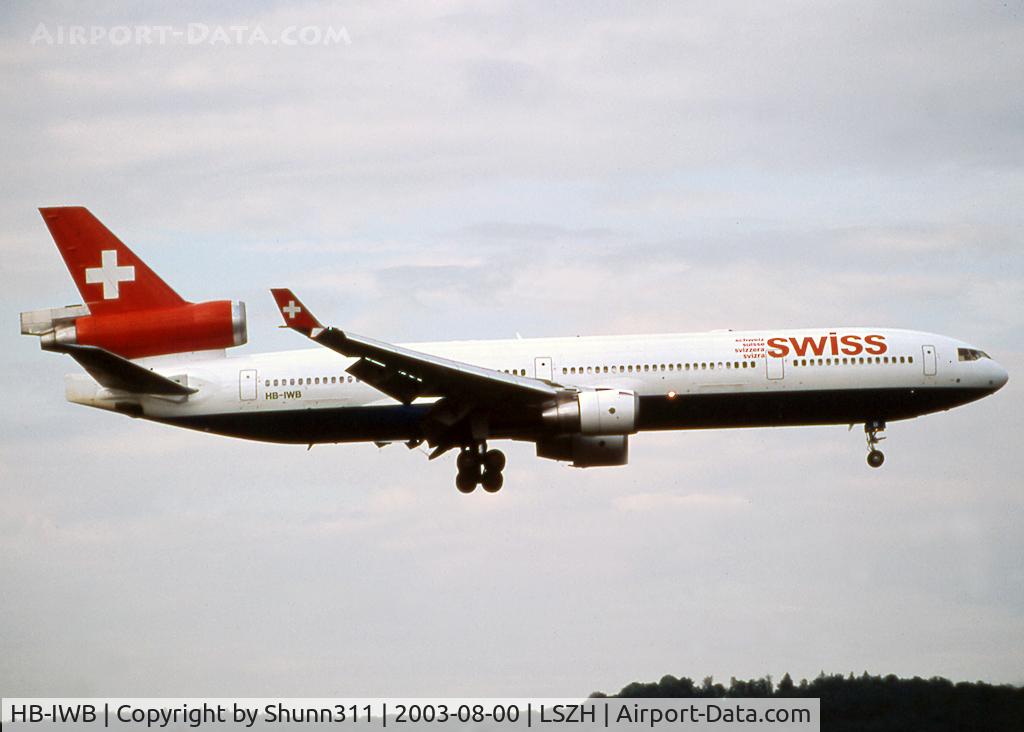 HB-IWB, 1991 McDonnell Douglas MD-11F C/N 48444, Landing rwy 14 in basic Swissair c/s