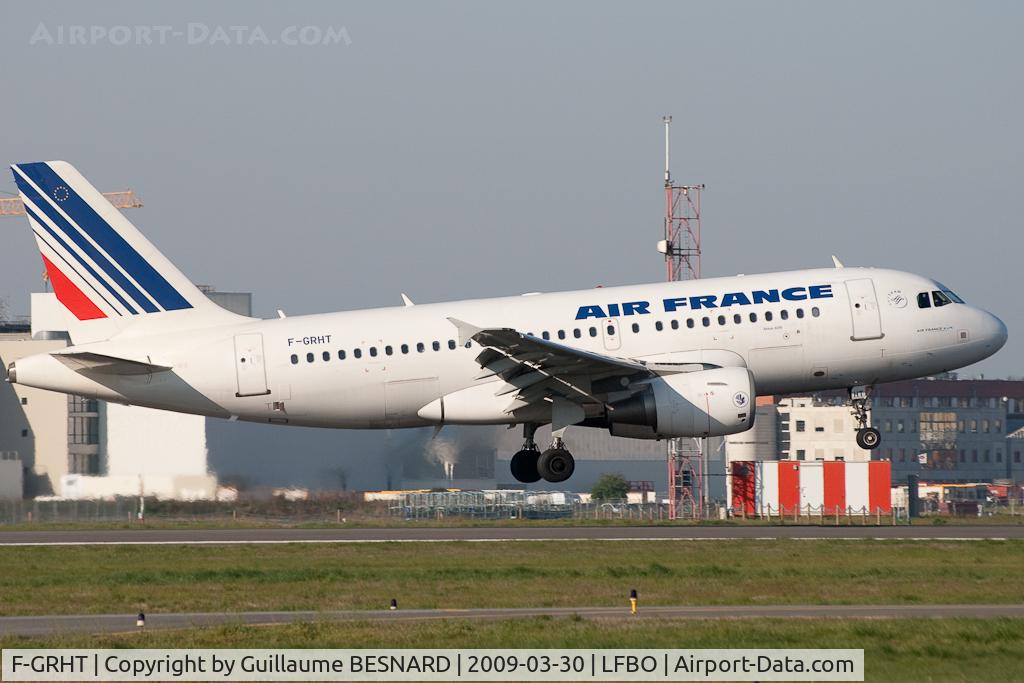 F-GRHT, 2001 Airbus A319-111 C/N 1449, Landing 32R