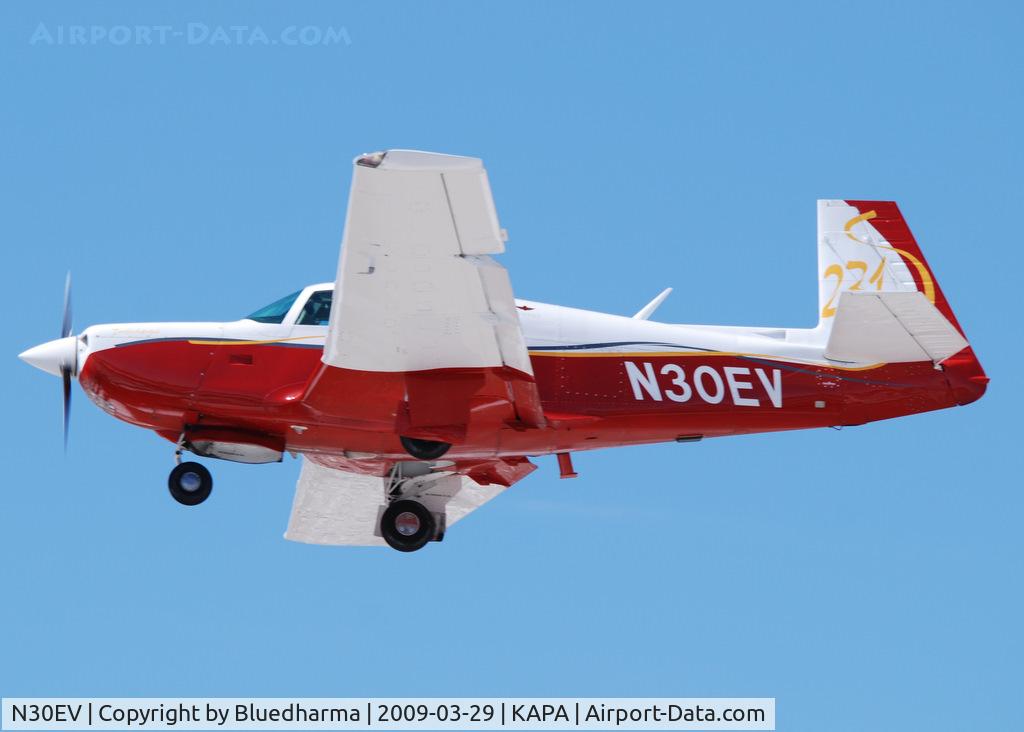 N30EV, 1982 Mooney M20K C/N 25-0708, On final approach to 17L.
