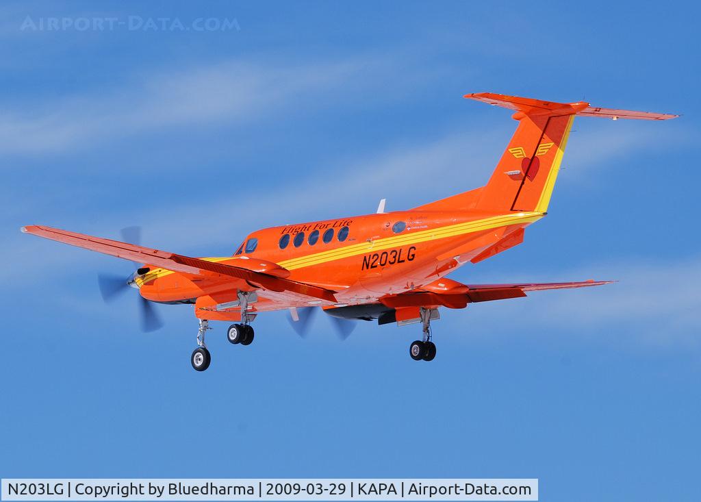 N203LG, 1981 Beech B200 King Air C/N BB-926, Flight for Life on Final approach.