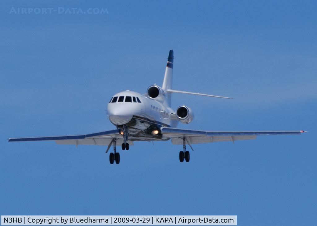 N3HB, 1993 Dassault Falcon 900 C/N 126, On final approach to 17L.
