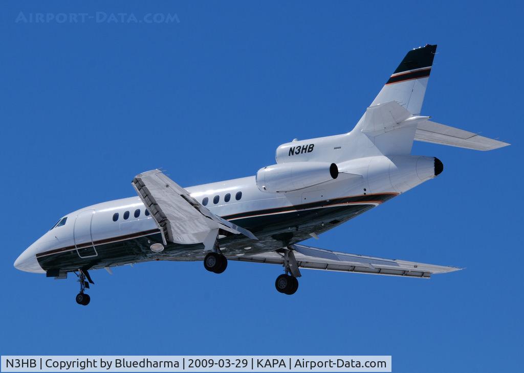 N3HB, 1993 Dassault Falcon 900 C/N 126, On final approach to 17L.