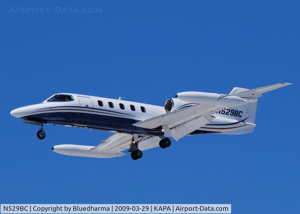 N529BC, 1982 Gates Learjet Corp. 35A C/N 471, On final approach to 17L.