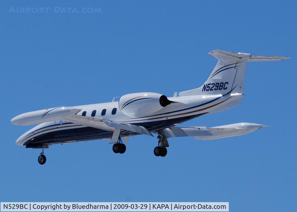 N529BC, 1982 Gates Learjet Corp. 35A C/N 471, On final approach to 17L.