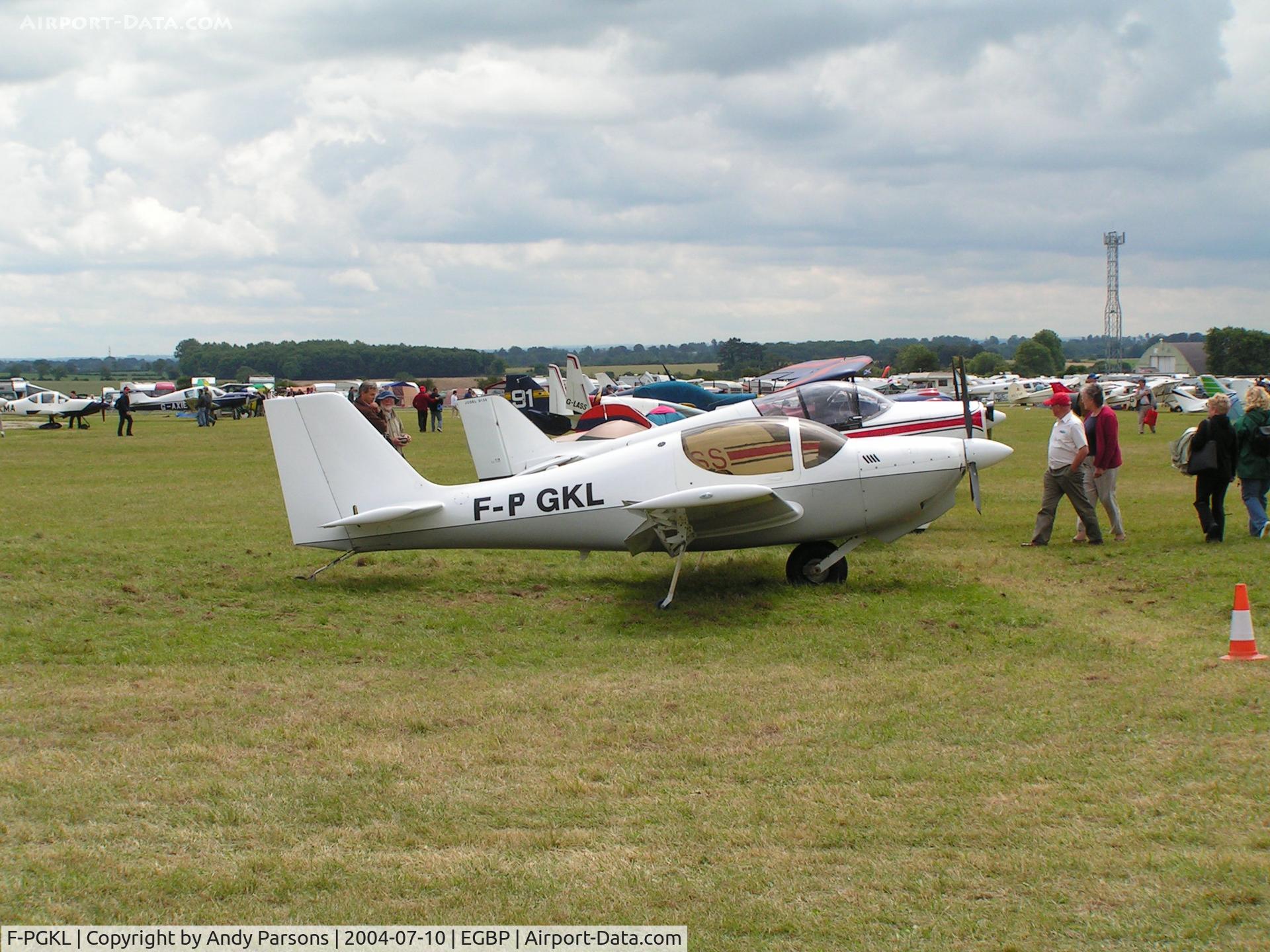 F-PGKL, Europa XS Monowheel C/N 395, AT kemble PFA Rallye 2004