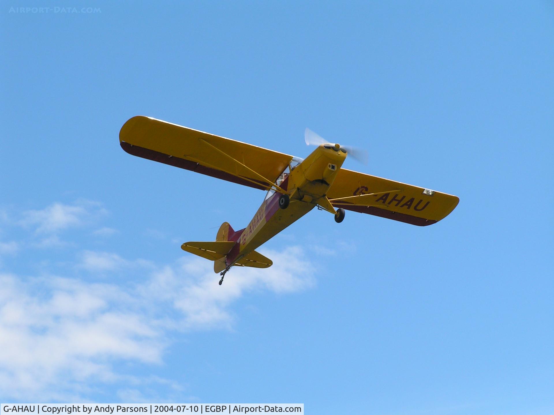 G-AHAU, 1945 Auster J-1 Autocrat C/N 1850, Departing Kemble Pfa Rallye 2004
