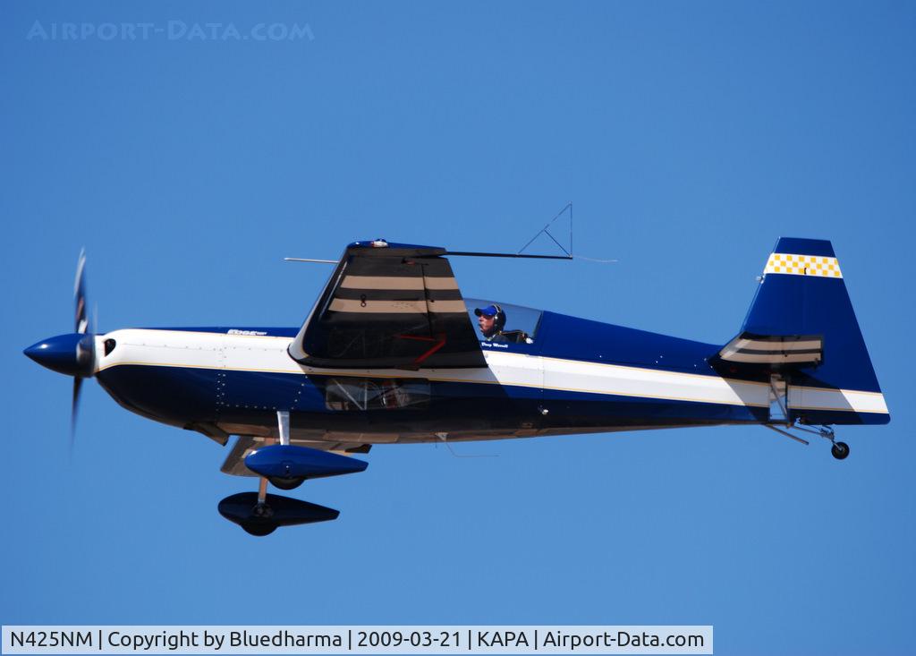 N425NM, 2000 Zivko Edge 540-T C/N 0011, On final approach to 17L.