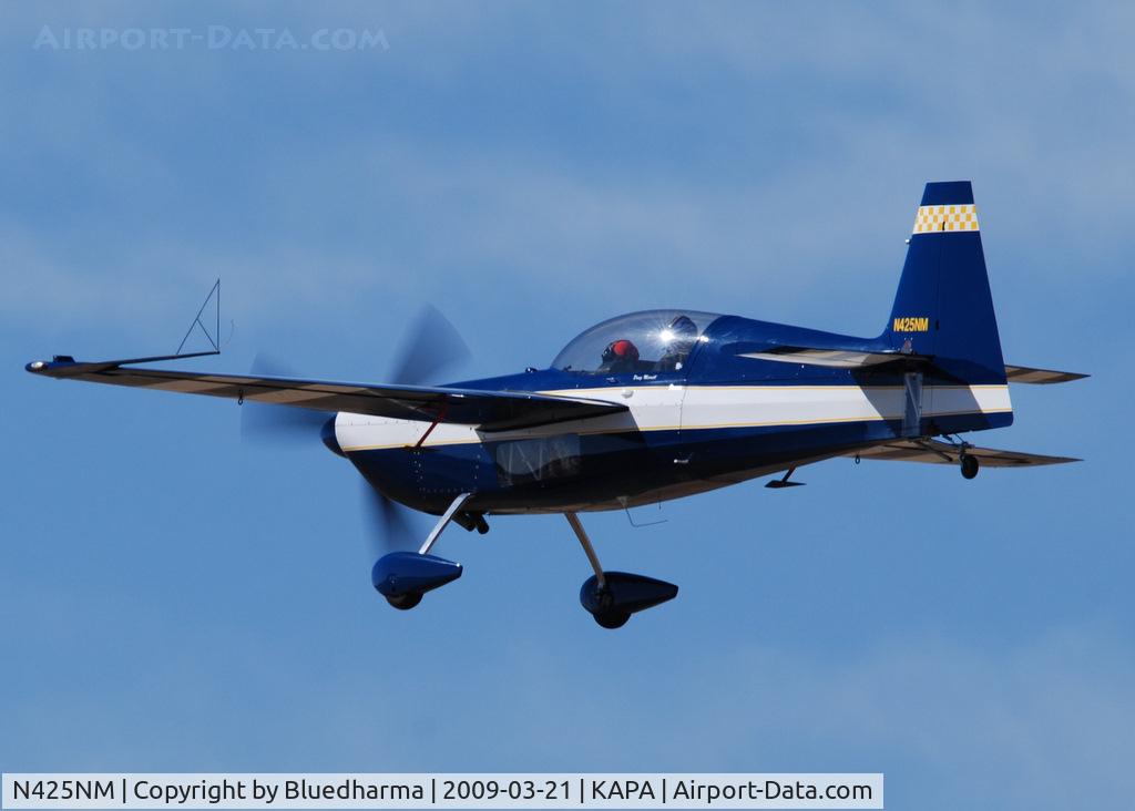 N425NM, 2000 Zivko Edge 540-T C/N 0011, On final approach to 17L.