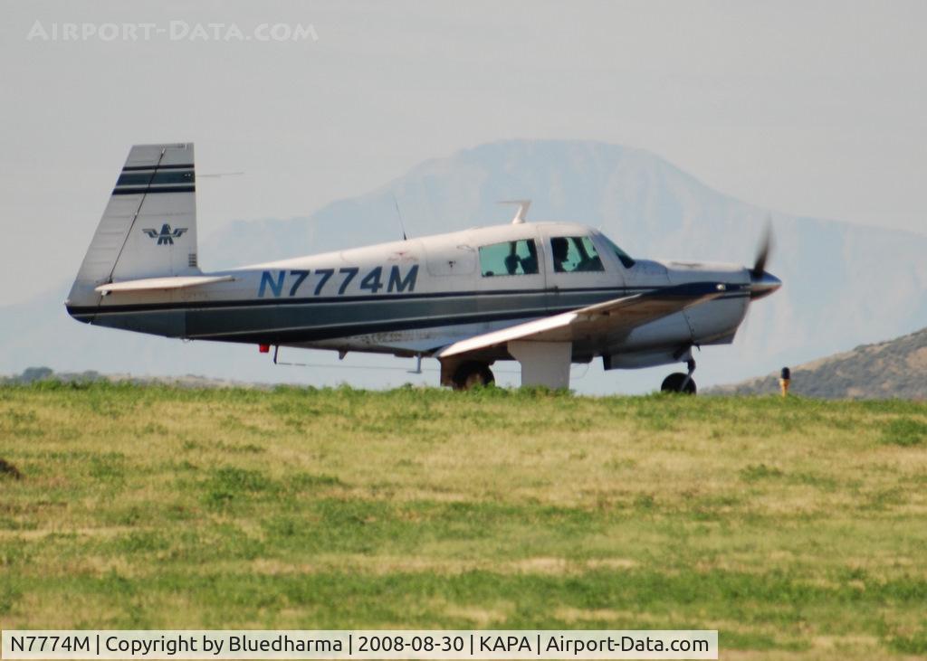 N7774M, 1974 Mooney M20C Ranger C/N 20-0020, Position and Hold for 17L.