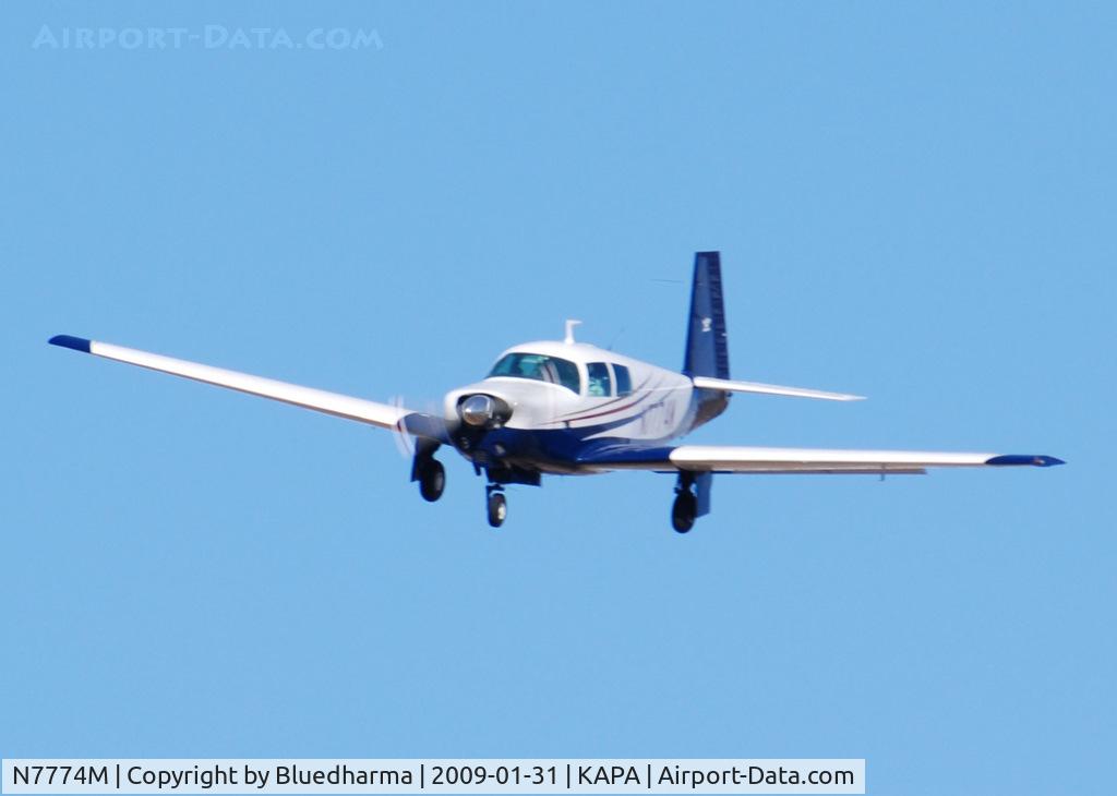 N7774M, 1974 Mooney M20C Ranger C/N 20-0020, On final approach to 17L.