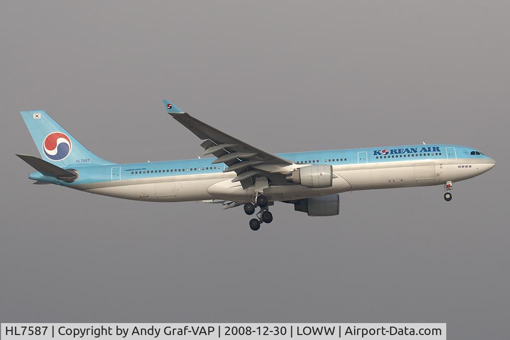 HL7587, Airbus A330-323 C/N 368, Korean Air A330-300