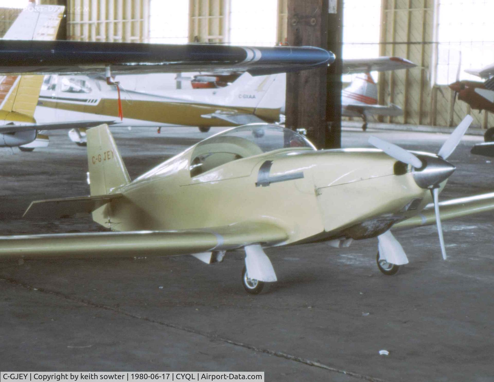 C-GJEY, 1988 Rand Robinson KR-2 C/N 1 (C-GJEY/C-GUNV), Based aircraft