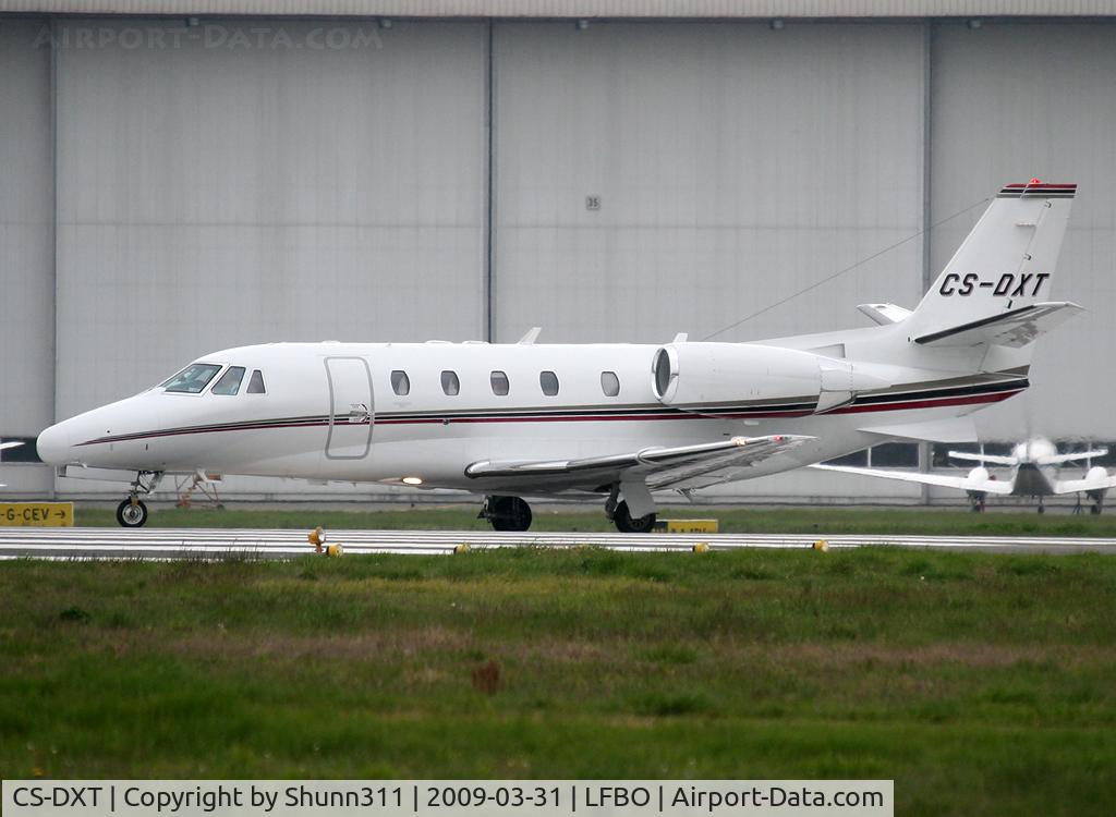 CS-DXT, 2008 Cessna 560XL Citation XLS C/N 560-5765, Lining up rwy 32R for departure...